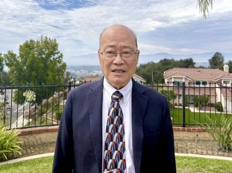 Senior Pastor Barnabas Chen